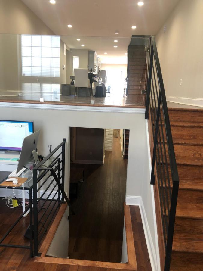 6224 Pine Street Homestay